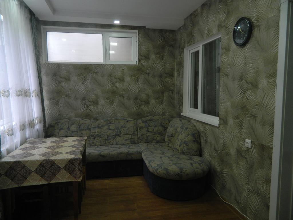 Guest House Nua Borjomi Esterno foto